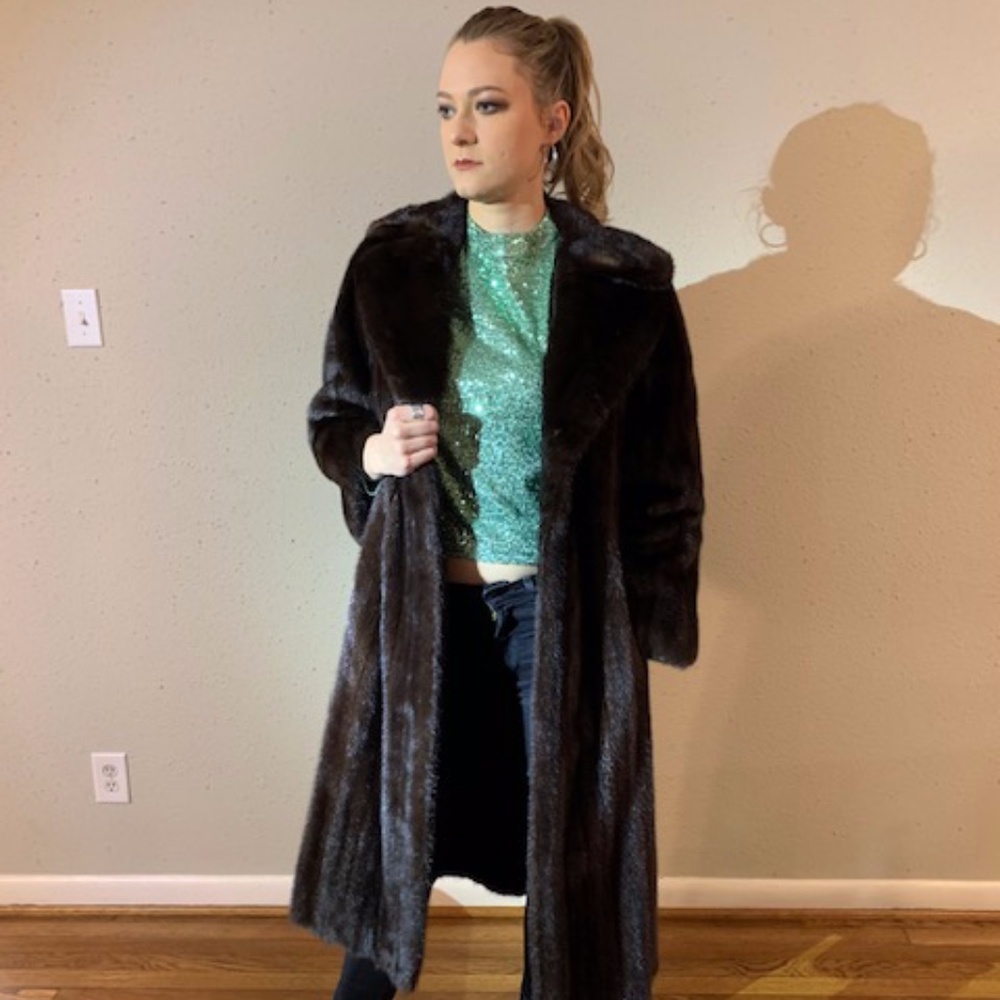 Vintage Fur coat--Dark brown ranch style mink coat - Picture 1 of 3